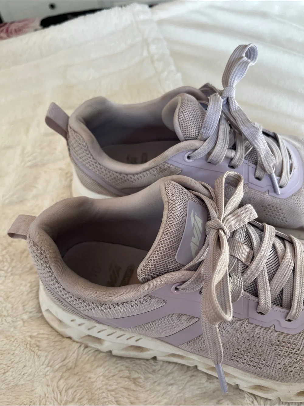 Women’s Avia running shoes
